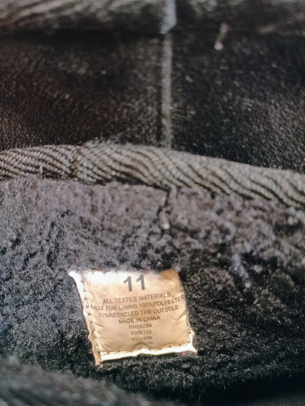 Kids Black Cozy Winter Boots Size 11